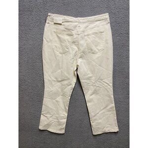 A New Day Jeans Womens 18/34R White Bootcut High Rise Straight Leg